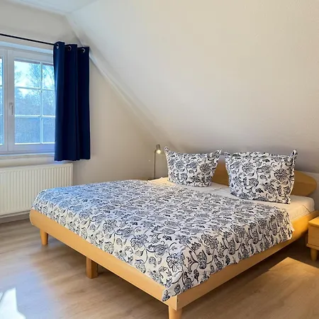 Wiesengrund Haus 5 *